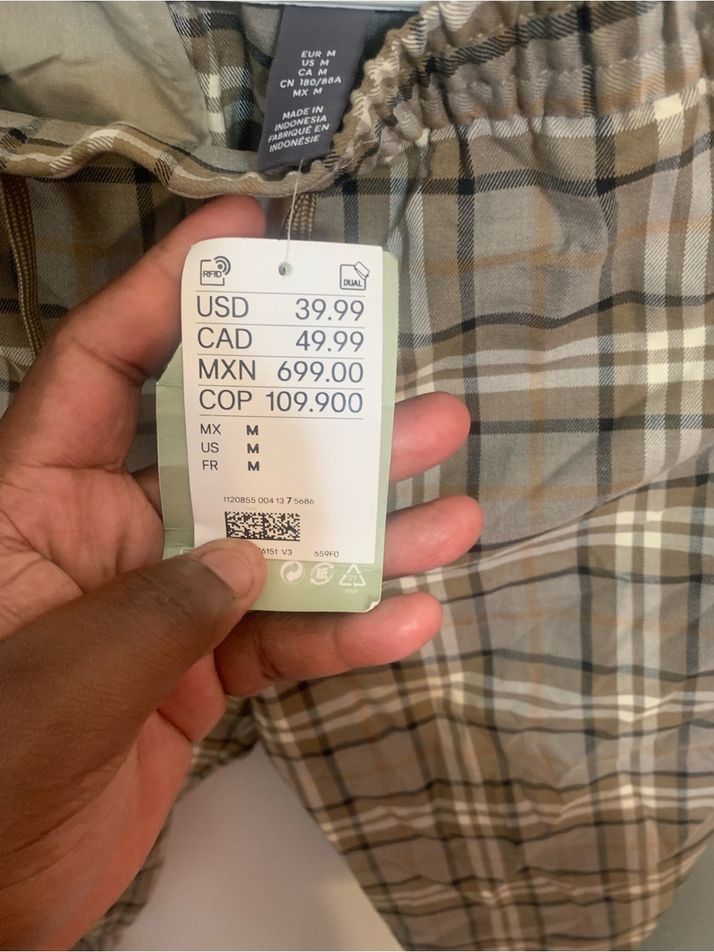 H&M Men's Plaid Shorts in Beige, Tan & Black